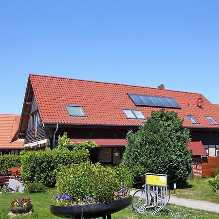 Farmstay Neuendorfkrug, Lütow Lutow Exterior foto