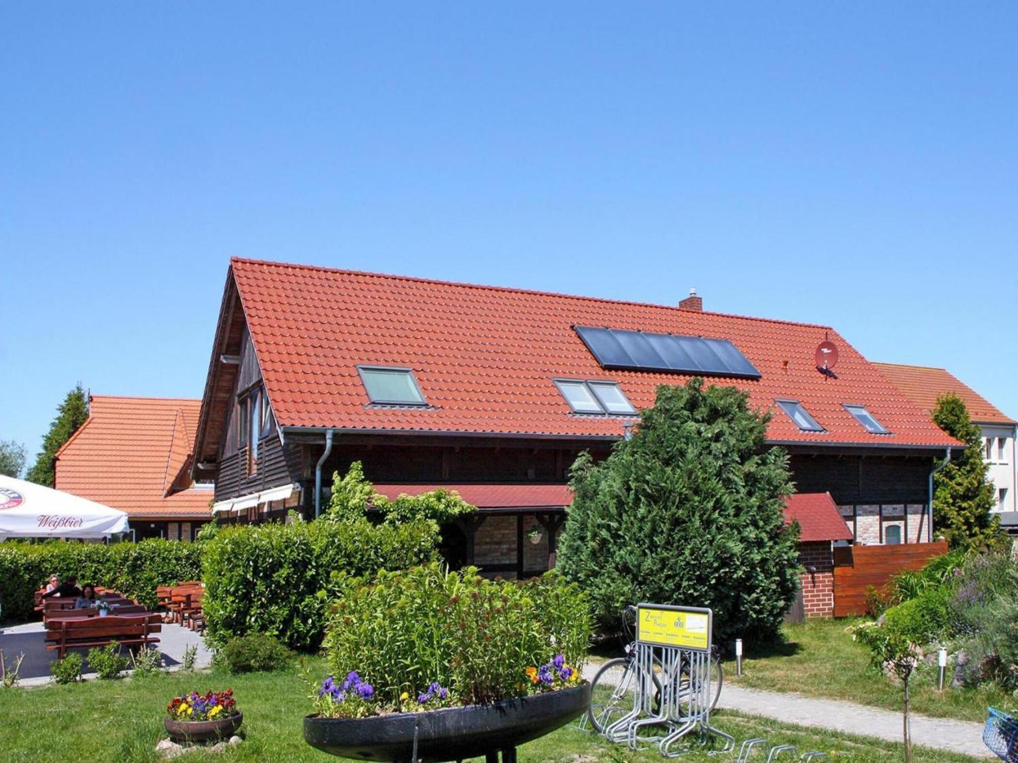 Farmstay Neuendorfkrug, Lütow Lutow Exterior foto